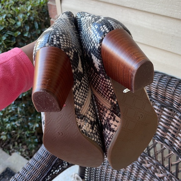 Vionic Windom Boot 11 - Picture 7 of 14